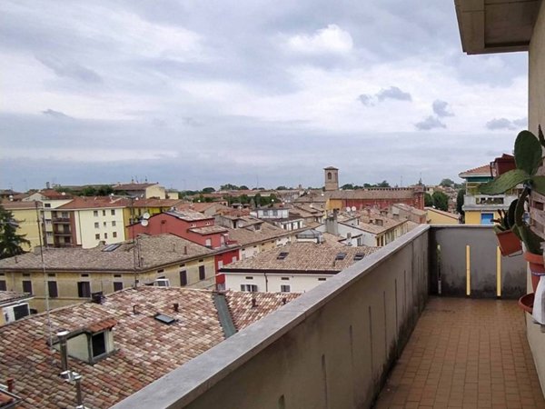 appartamento in affitto a Parma in zona Oltretorrente