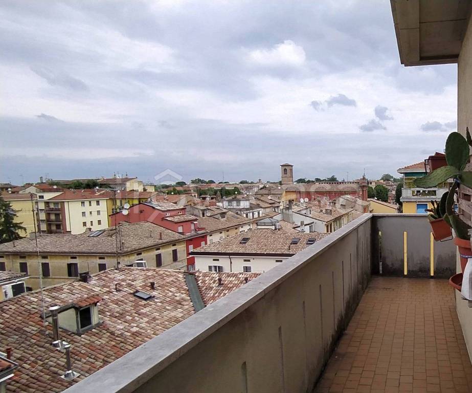 appartamento in affitto a Parma in zona Oltretorrente