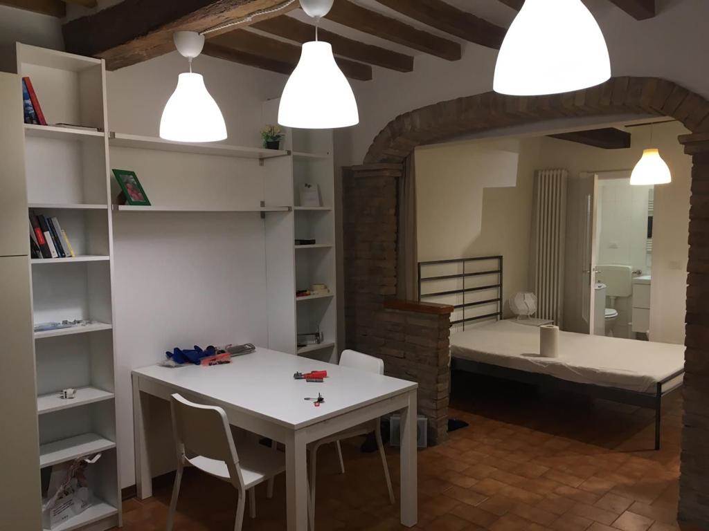 appartamento in affitto a Parma in zona Oltretorrente