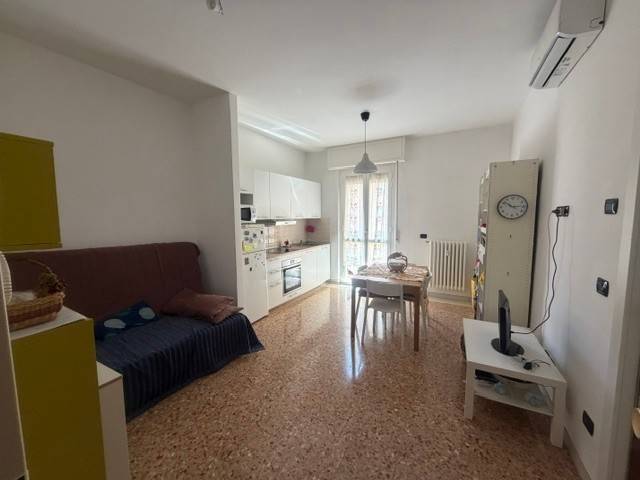 appartamento in affitto a Parma in zona Cittadella