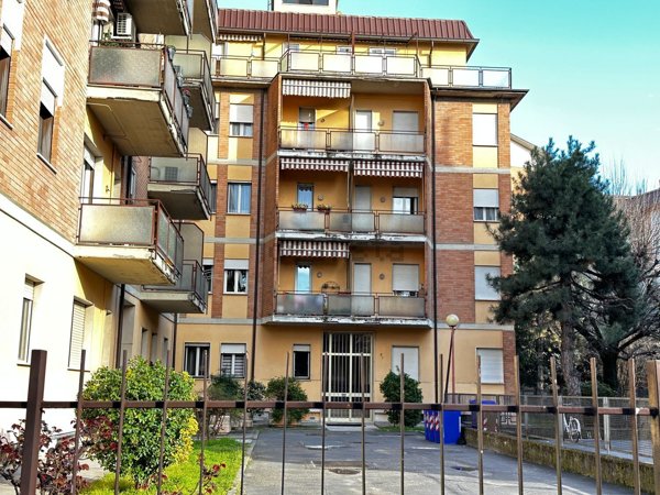 appartamento in affitto a Parma in zona Crocetta