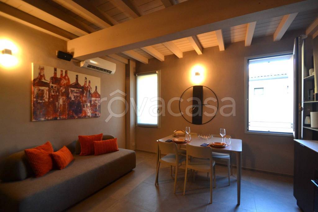 appartamento in affitto a Parma in zona Oltretorrente