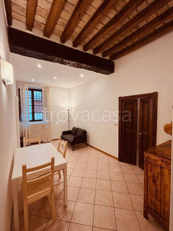 appartamento in affitto a Parma in zona Centro Storico
