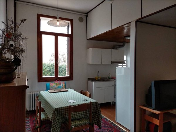 appartamento in affitto a Parma in zona Oltretorrente