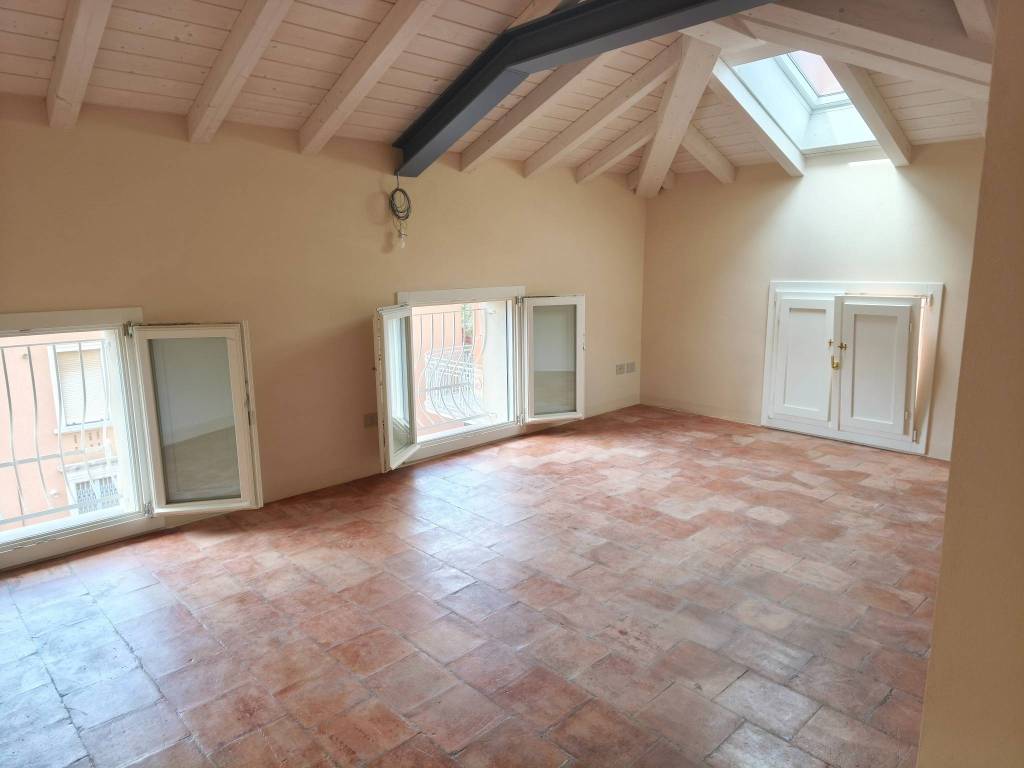 appartamento in affitto a Parma in zona Cittadella