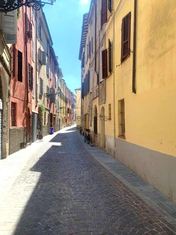 appartamento in affitto a Parma in zona Centro Storico