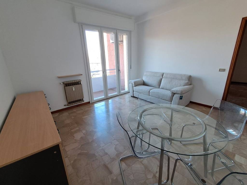 appartamento in affitto a Parma in zona Montanara