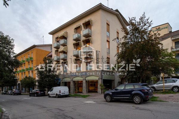 negozio in affitto a Salsomaggiore Terme