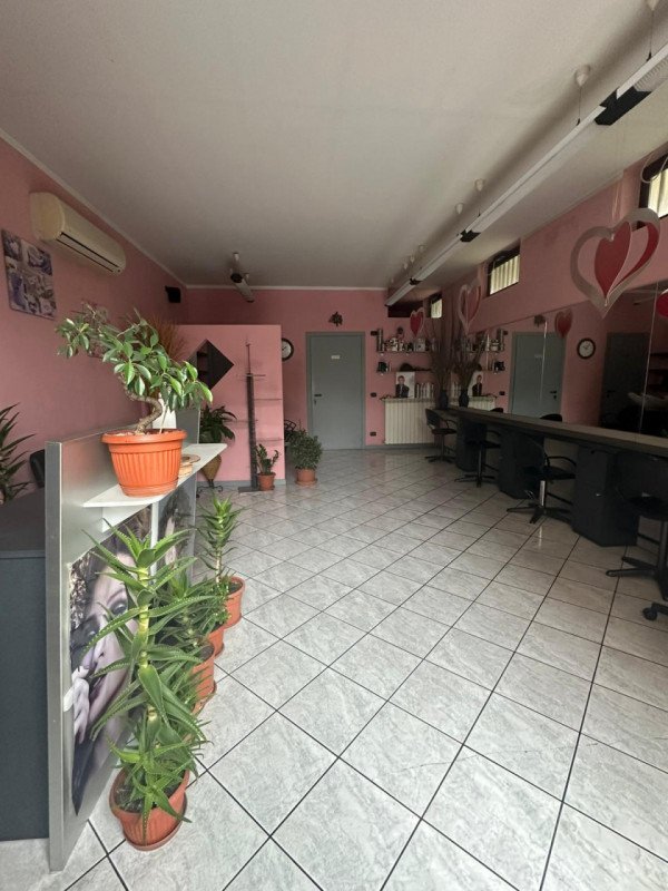 negozio in affitto a Solignano