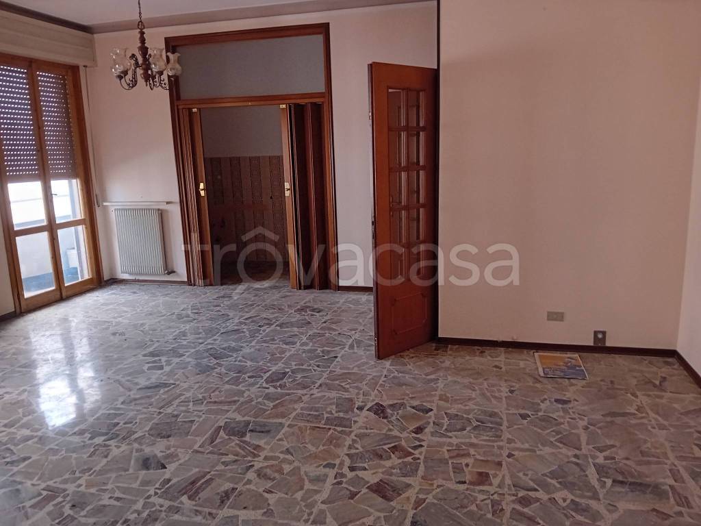 appartamento in affitto a Torrile in zona San Polo