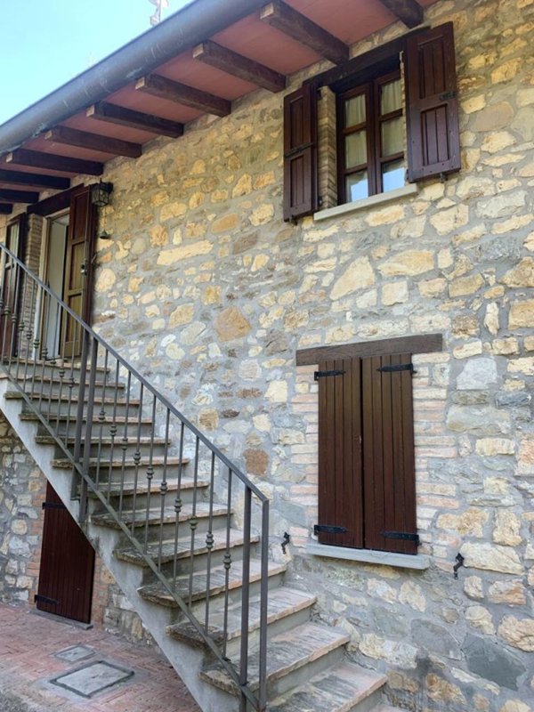 appartamento in affitto a Varano de' Melegari