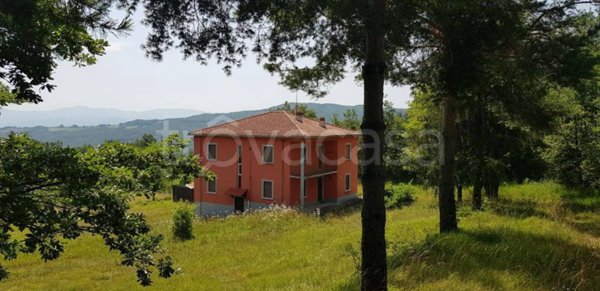 appartamento in affitto a Varsi