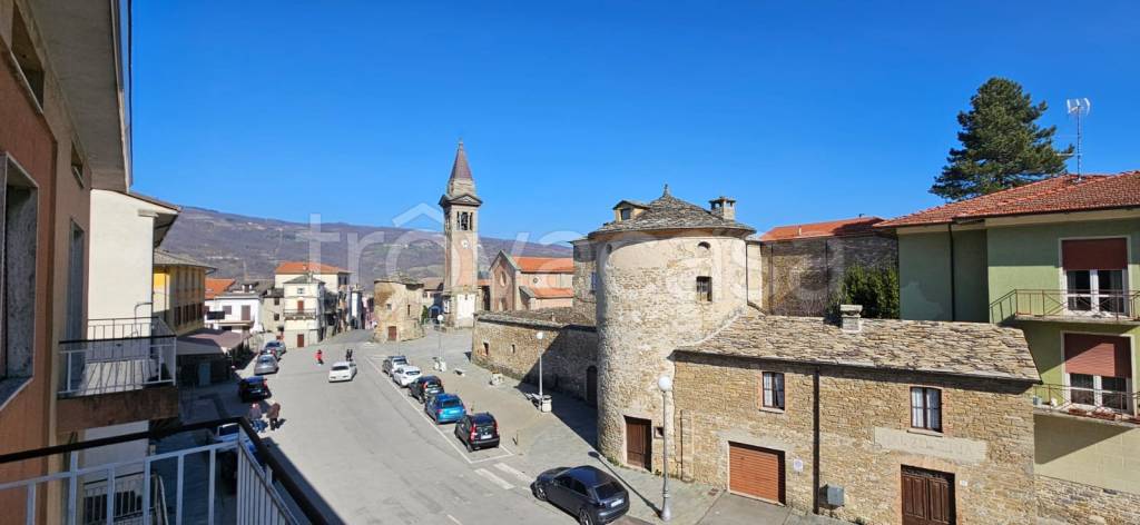 appartamento in affitto a Varsi