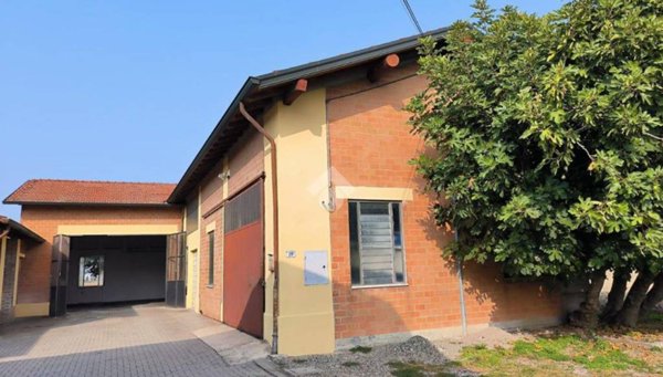 locale commerciale in affitto a Sissa Trecasali