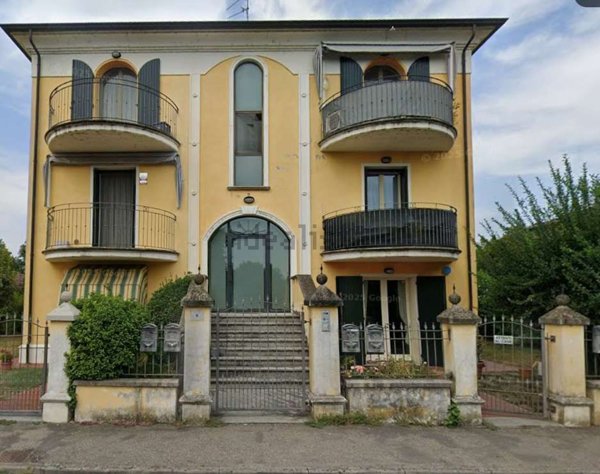appartamento in affitto a Sissa Trecasali in zona Case Bocelli