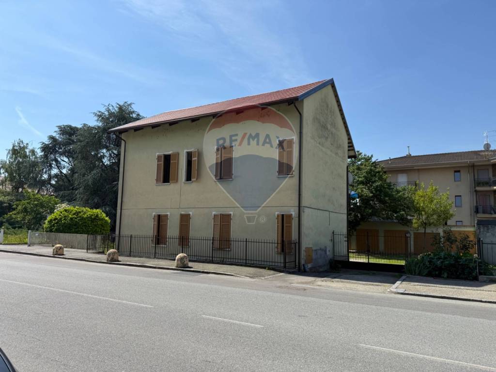 appartamento in affitto a Santhià