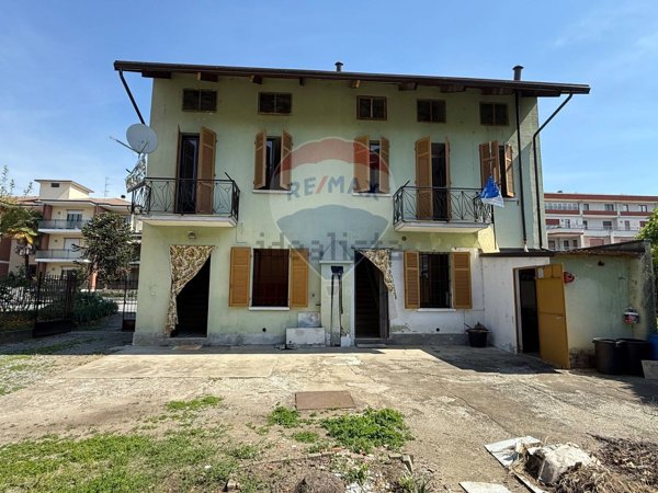 appartamento in affitto a Santhià