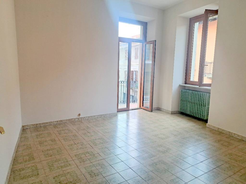 appartamento in affitto a Santhià