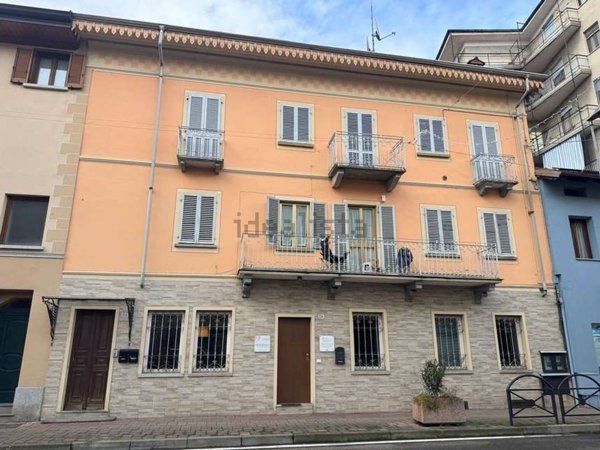 appartamento in affitto a Serravalle Sesia