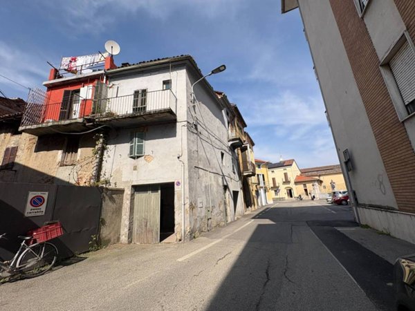 casa indipendente in affitto a Trino