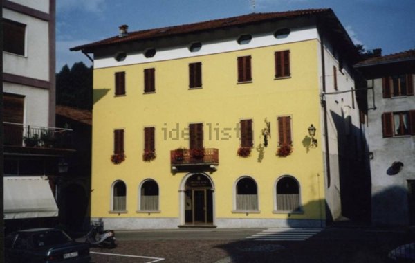 negozio in affitto a Valduggia