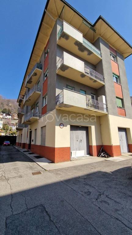 appartamento in affitto a Varallo