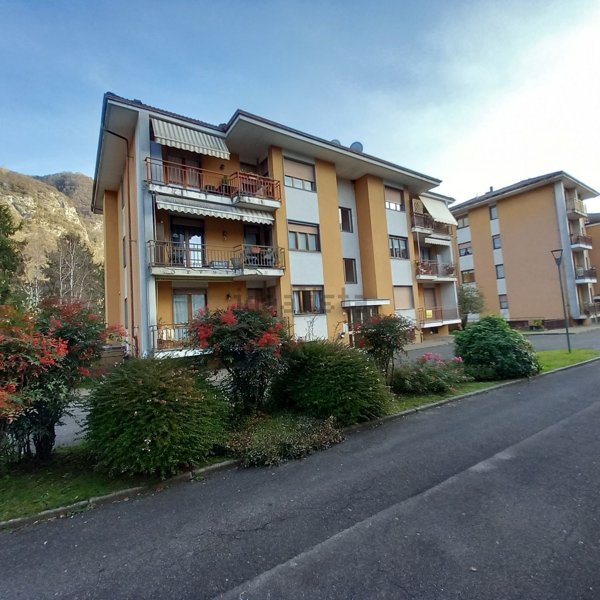 appartamento in affitto a Varallo