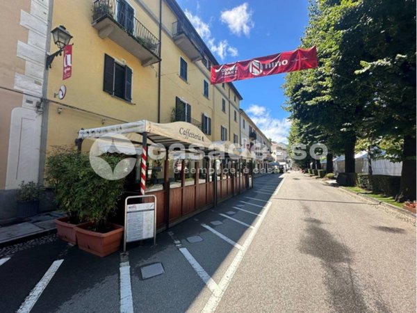 negozio in affitto a Varallo in zona Crevola