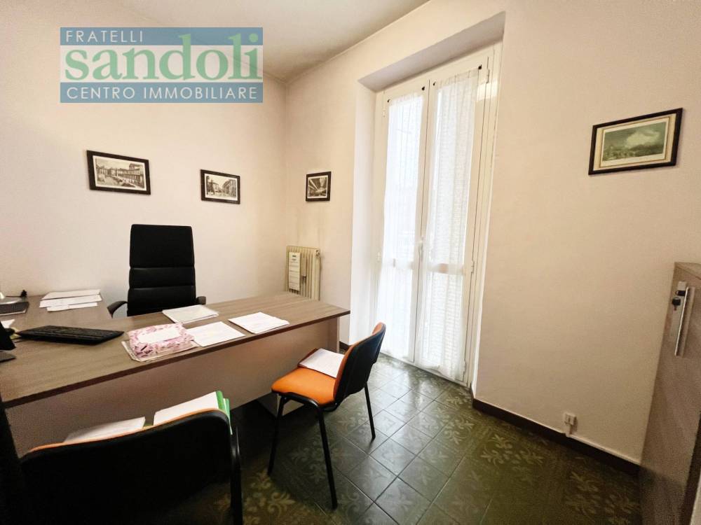 ufficio in affitto a Vercelli in zona Centro Città