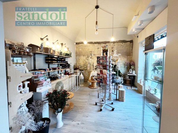 locale commerciale in affitto a Vercelli in zona Porta Torino