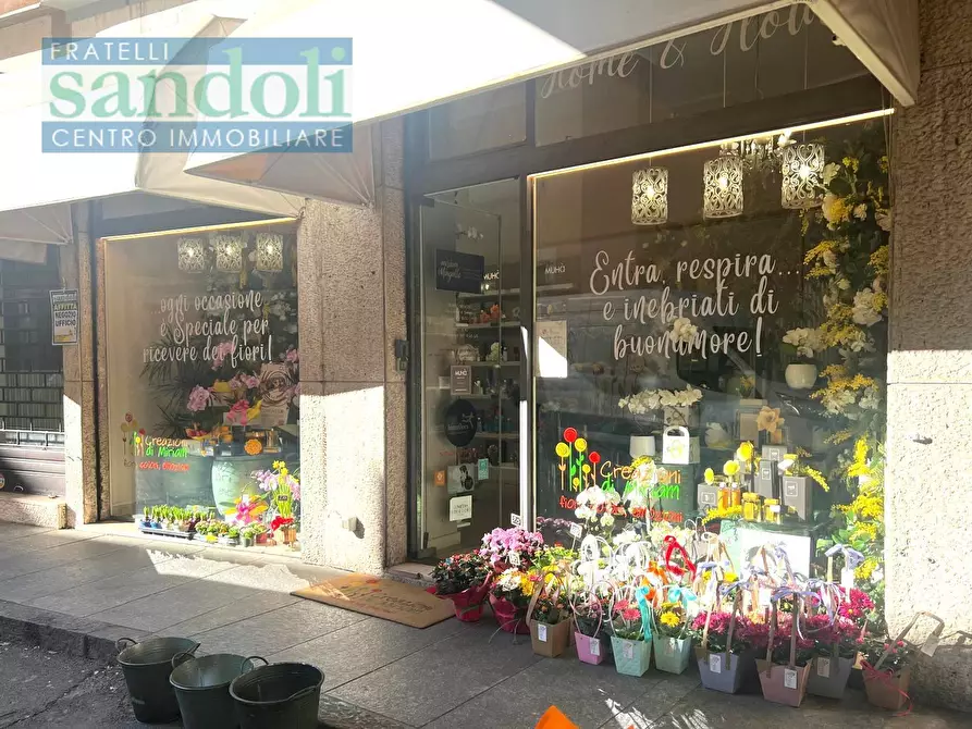 locale commerciale in affitto a Vercelli