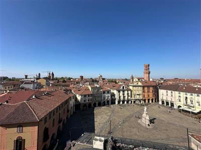 appartamento in affitto a Vercelli in zona Centro Città