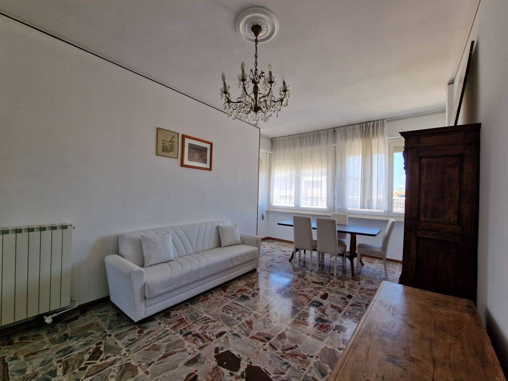 appartamento in affitto a Vercelli in zona Centro Città