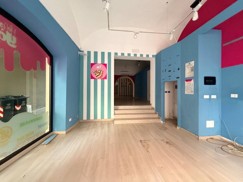 negozio in affitto a Vercelli in zona Centro Città