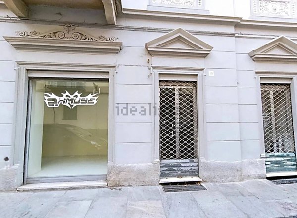 locale commerciale in affitto a Vercelli