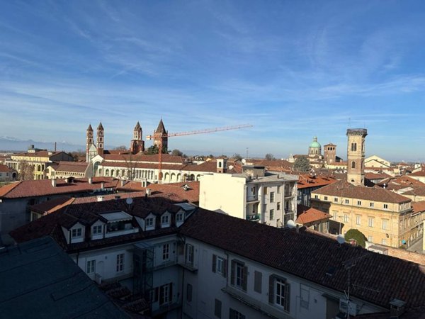 appartamento in affitto a Vercelli in zona Centro Città