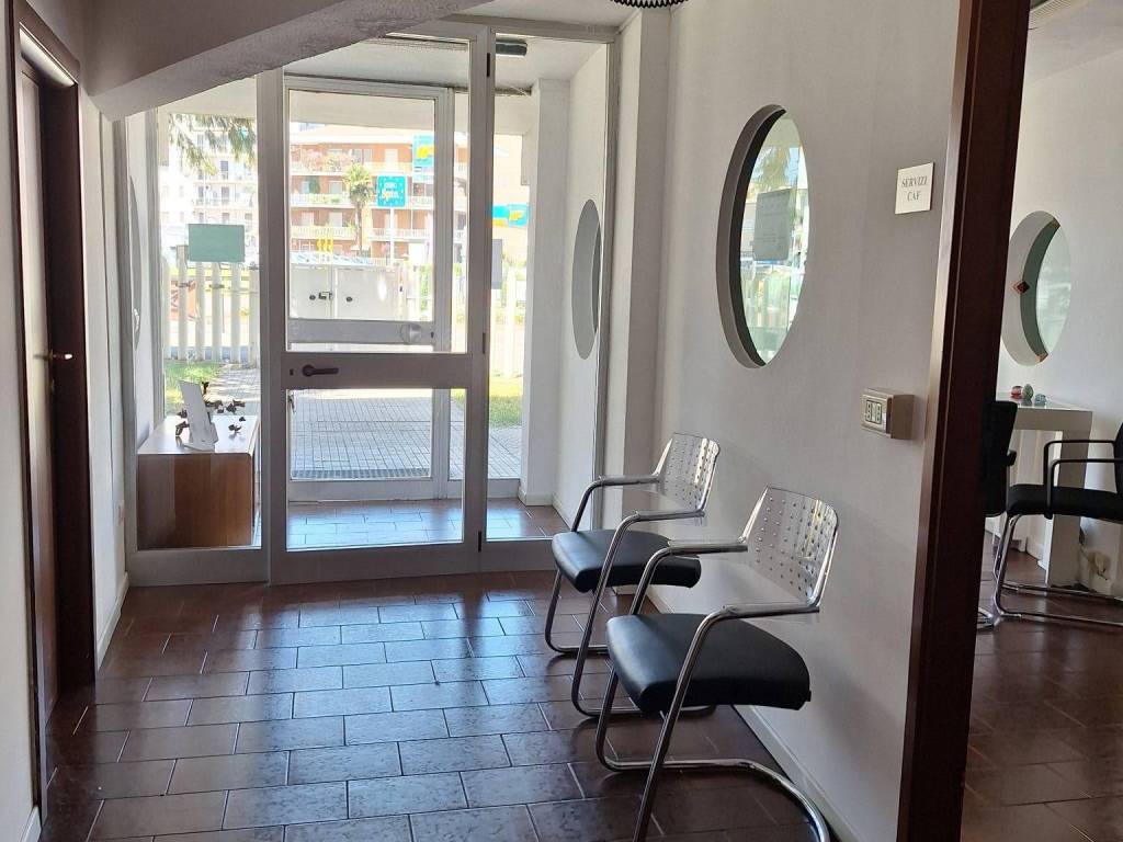 negozio in affitto a Vercelli
