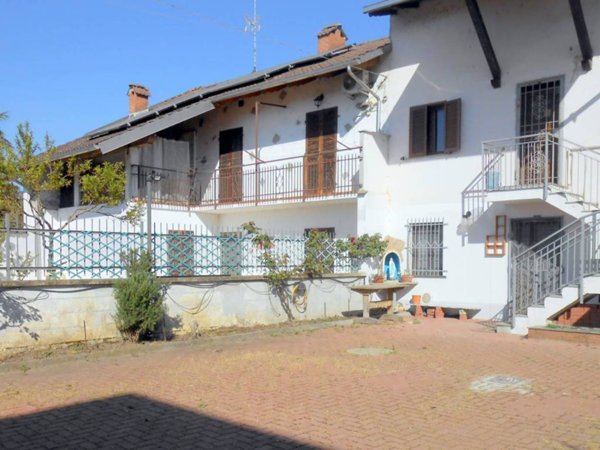 appartamento in affitto a Vercelli in zona Cappuccini