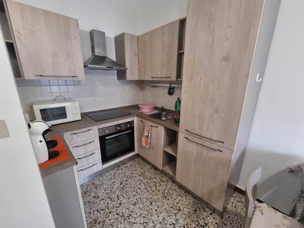 negozio in affitto a Vercelli in zona Ospedale