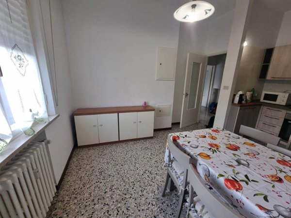 negozio in affitto a Vercelli in zona Ospedale