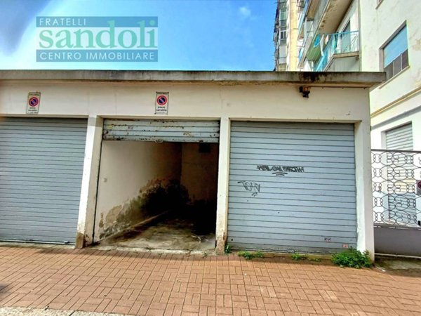 box auto in affitto a Vercelli