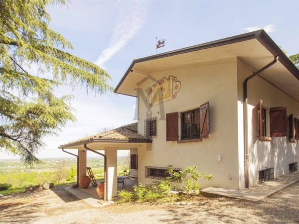 casa indipendente in affitto ad Albinea