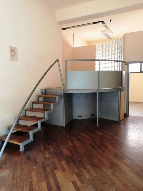 ufficio in affitto a Bagnolo in Piano
