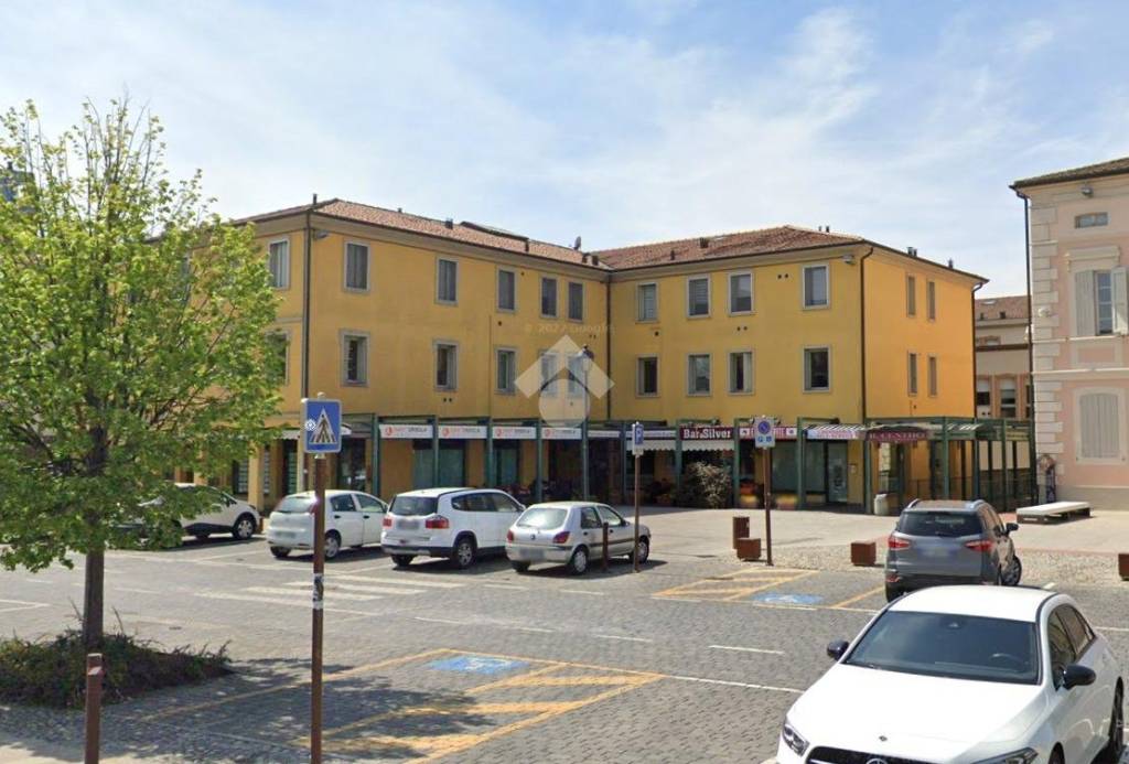 ufficio in affitto a Bagnolo in Piano