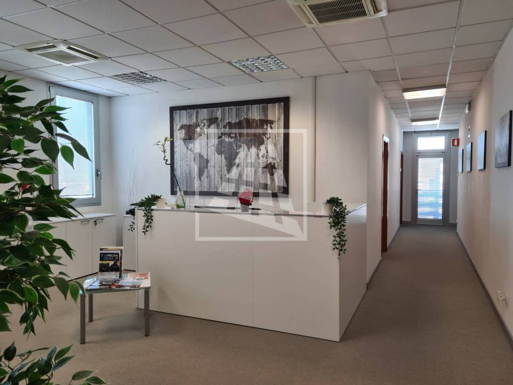 ufficio in affitto a Bagnolo in Piano