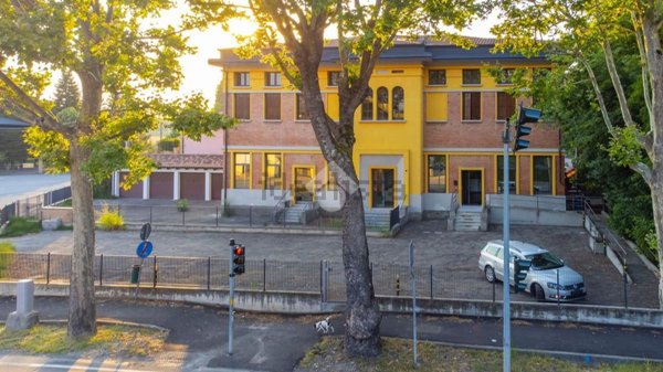 ufficio in affitto a Brescello