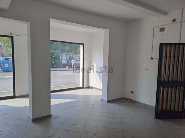 negozio in affitto a Brescello