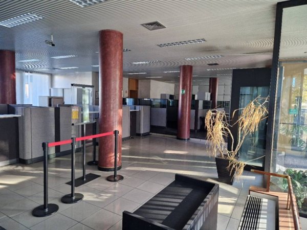 negozio in affitto a Casalgrande