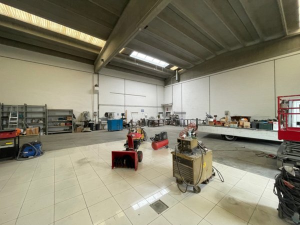 ufficio in affitto a Casalgrande in zona Sant'Antonino