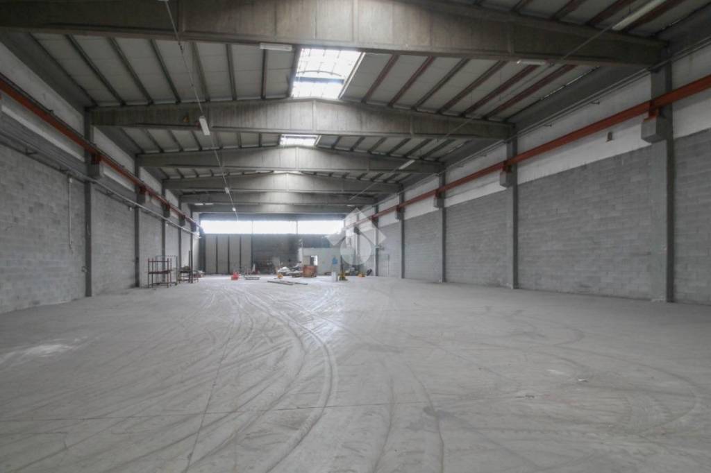 locale commerciale in affitto a Casalgrande